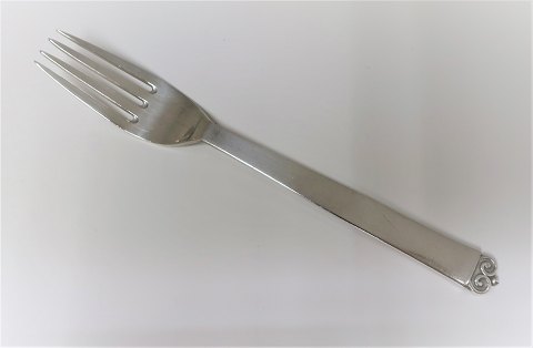 Evald Nielsen. Silver cutlery. Sterling (925). Cutlery no. 28. Lunch Fork. 
Length 17.2 cm. There are 6 pieces in stock. The price is per piece.