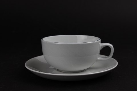 Blue Line
Design by Grethe Meyer 
Coffee cup 3042
18 cl
Kr. 100,-
