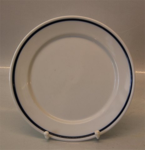 Royal Copenhagen Blue Indigo porcelain 14822 Side plate 19 cm

