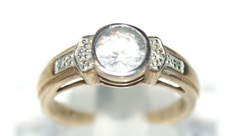 Gold ring with diamonds and zirconia 9 Carat