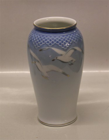 B&G Seagull Porcelain with gold 203 Large Vase 21.5 cm (682)
