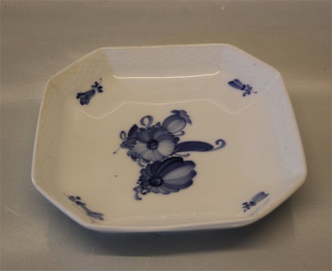 Danish Porcelain Blue Flower braided Tableware 8090-10 Tray, square ca 18 cm

