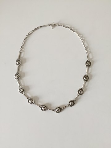 Georg Jensen Silver Necklace of small flowers No 42 from 1915-1930