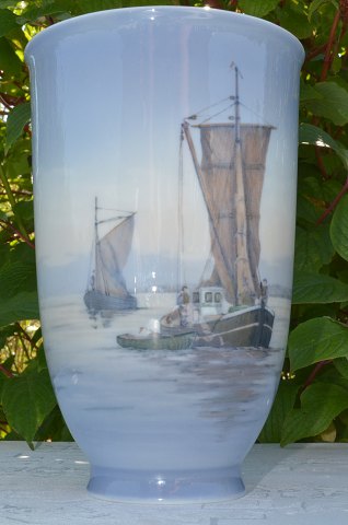 Royal Copenhagen Marine Vase 3549