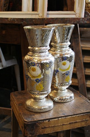 2 very fine vases in mercury glass decorated with painted floral motif.