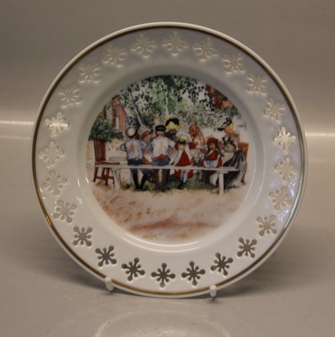 B&G Porcelain Artist Plate Carl Larsson B&G 8722 1977 Carl Larsson plate - 
Series 1 - motif # 2 "Lunch under the great birch" Painted 1900, 21.5 cm
