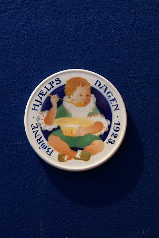 Children's Help Day's plate 1923
