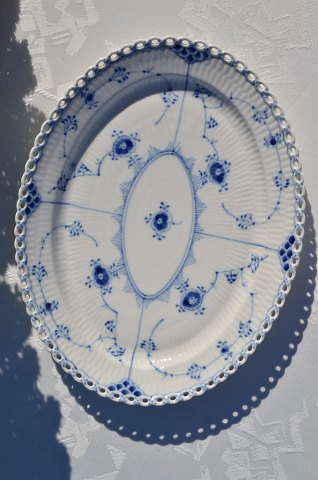 Royal Copenhagen Blue fluted full lace Dish 1147