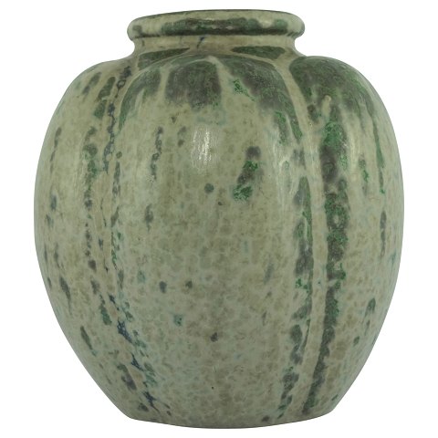 Arne Bang; A stoneware vase #148