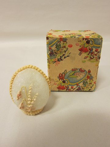 Panorama-egg, with decoration inside the egg, incl. the original box.
H: 8 cm