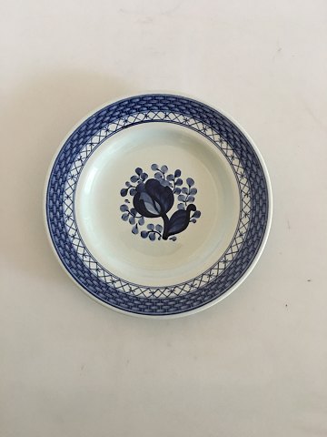 Royal Copenhagen / Aluminia Blue Tranquebar Plate No. 944