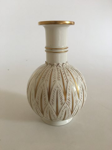 Royal Copenhagen Blanc de Chine vase with guld by Arno Malinowski No 3309