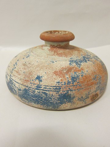 Hot-water bottle, pottery, made by Knabstrup Lervarefabrik (pottery) 
(1856-1988), antique
Branded (see photo) and rare hot-water bottle
H: 10,5cm, Diam: 23cm
Please note: Look at the photo to see the bottom