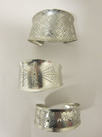 Arm rings, pewter jewellery, Design: Jørgen Jensen
Vintage Arm rings
Stamped: Jørgen Jensen Denmark Pewter 
We have a large choice of pewter jewellery