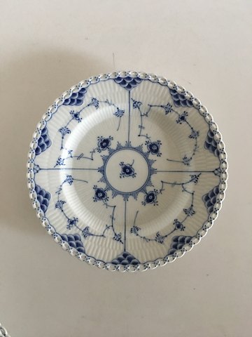 Royal Copenhagen Blue Fluted Full Lace Plate No. 1085