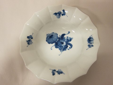 Royal Copenhagen, Blue Flower, Angular
Tea plate/cake basin, 2. grade
RC-nr. 8557
Diam: 21cm
We have a good choice of Blue Flower
Please contact us for further information