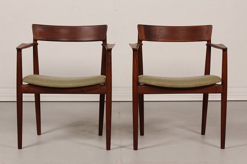 Henry Rosengren Hansen
2 Chairs 
made of walnut
