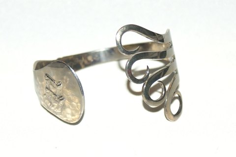 Bracelet of fork with horse heads, silver