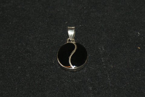 Yin and Yang with Onyx, pendant Silver