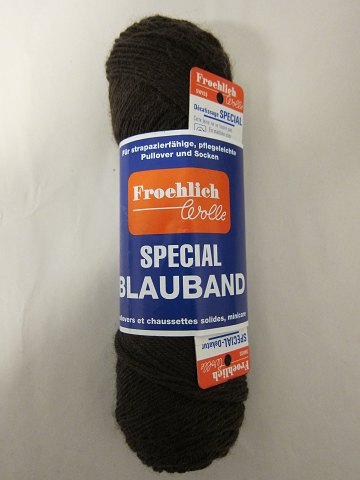 STOCKING WOOL
The colour shown is: Mocca, Colourno.: 85
The good old and wear well FROEHLICH STOCKING WOOL SPECIAL BLAU BAND, which is 
wearable for many years
1 ball of wool containing 50 grams
