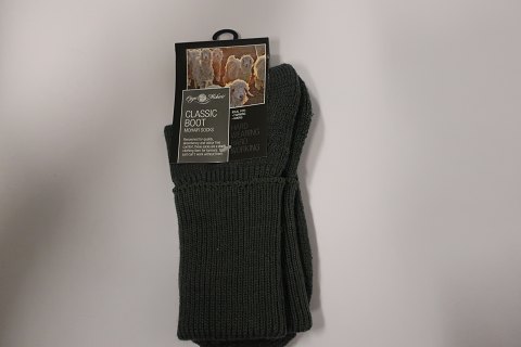 Socks made of Mohair Wool and Merino Wool
Very good socks with a very high content of wool (80% in total), one of the 
highest on the market
40% Mohair (Wool)
40% Merino (Wool)
20% Polyamid
This shown type is : Classic Boot (3527)