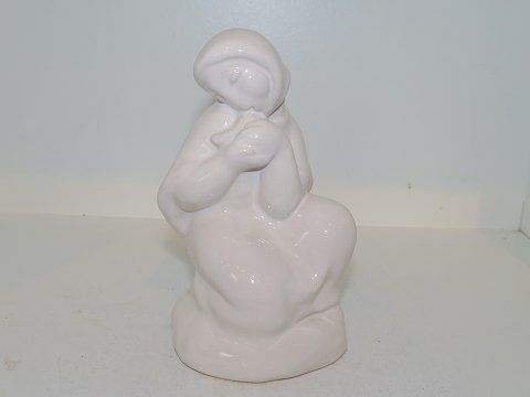 Hjorth art pottery
White figurine