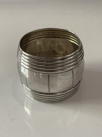 Napkin ring Silver
Diameter. 4.6 cm
Wide. 4 cm