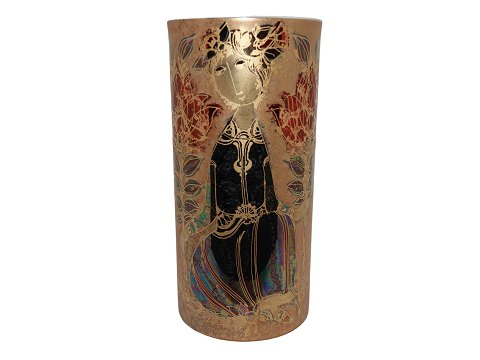 Bjorn Wiinblad
Gold vase decorated with a lady