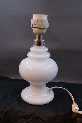 Bestellnummer: be-RC Monique bordlampe opal