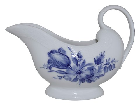 Blue Flower Braided
Gravy boat with handle from before 1894
