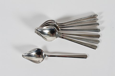 Kay Bojesen
Grand Prix cutlery
Grapefruit spoons
L 18,5 cm