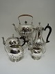 Lundin Antique 
presents: 
English 
Tea & Coffee 
Service 
Sterling (925) 

5 parts