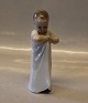 Royal Copenhagen figurine 3208 RC Small child in a nightgown 16.5 cm  TM
