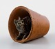 Wienerbronze, kat i spand, bronzefigur af høj kvalitet.
Antageligt Franz Bergmann.