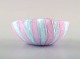 "Zanfirico" Murano, lyserød og lyseblå skål i mundblæst kunstglas, 1960´erne. 
