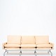 Roxy Klassik 
presents: 
Poul 
Kjærholm / 
Fritz Hansen
PK 31/3 - 
Reupholstered 
3-seater sofa 
in natural 
leather ...