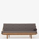 Roxy Klassik 
presents: 
Poul 
Volther / 
Klassik Studio
Volther Daybed 
with frame in 
oiled oak and 
textile from 
...
