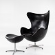 Roxy Klassik 
presents: 
Arne 
Jacobsen / 
Fritz Hansen
AJ 3316 - 'The 
Egg' lounge 
chair in 
original black 
...