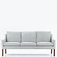 Roxy Klassik 
presents: 
BM 2209 - 
Reupholstered 
3-seater sofa 
in 
'Safire'-wool 
(Colour 006 
from Sahco).
ABOUT ...