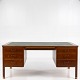 Roxy Klassik 
presents: 
Rud 
Rasmussen / Rud 
Rasmussen 
Snedkeri
Large desk in 
cuban mahogany, 
green linoleum 
and ...
