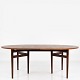 Roxy Klassik 
presents: 
Arne 
Vodder / Sibast 
Furniture
Oval dining 
table in 
rosewood. 
Manufacturer's 
label.
1 ...
