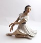 Lundin Antique 
presents: 
Dahl 
Jensen. 
Porcelain 
figure. 
Ballerina. 
Model 1289. 
Height 18 cm. 
(1 sort)