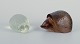 L'Art presents: 
Paul Hoff 
for Kosta Boda 
and an unknown 
Swedish glass 
artist.
Two hedgehogs 
in art glass.