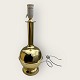 Brass table lamp
With ball shape
*DKK 350