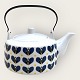 Moster Olga - 
Antik og Design 
presents: 
Retro 
teapot
With blue 
hearts
*DKK 375
