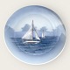 Moster Olga - 
Antik og Design 
präsentiert: 
Royal 
Copenhagen
Teller mit 
Segelschiff
#2711/ 1125
*DKK 375