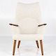 Roxy Klassik 
presents: 
Hans J. 
Wegner / AP 
Stolen
AP 27 - Lounge 
chair with teak 
armrests and 
oak legs. 
(Dedar ...