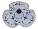 Antik K 
presents: 
Blue 
Fluted Plain
Small divided 
dish from 
1898-1923