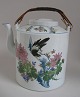Pegasus – Kunst 
- Antik - 
Design 
presents: 
Chinese 
teapot in white 
porcelain. 20th 
century