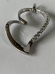 Antik Huset 
presents: 
Heart 
pendant in 
Silver with 
stones
Stamped 925S 
JAa